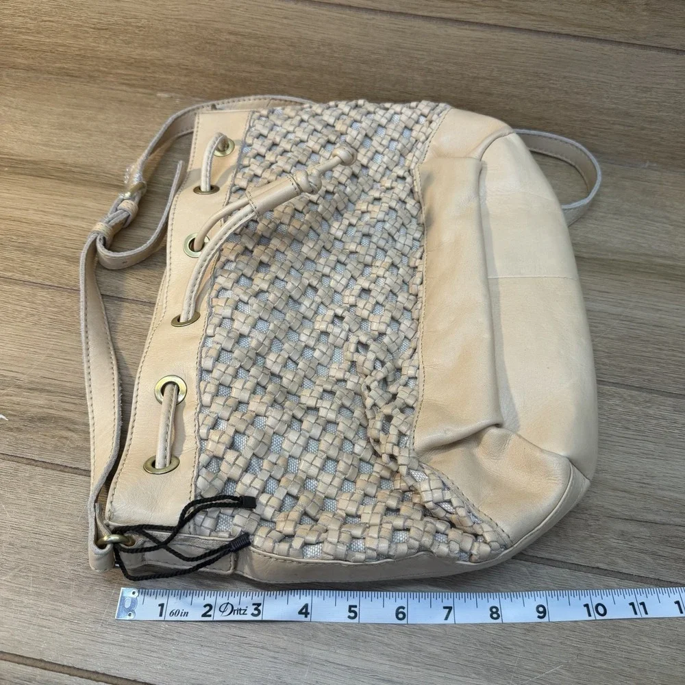 Marta Ponti Portugal Bag Woven Leather Beige Hobo Bucket Crossbody Drawstring